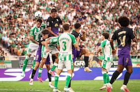 El implacable Barcelona de Lamine Yamal detiene el andar del Betis de Pellegrini en un duelo de alto voltaje