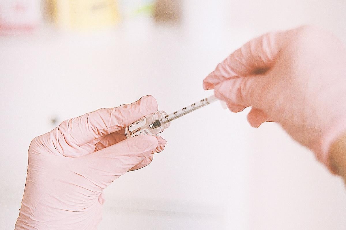 El fármaco que eliminó los marcadores de cáncer en el 78% de los pacientes de alto riesgo, en un ensayo clínico