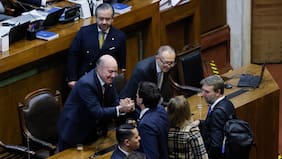 “Nuevamente termina gobernando para los más ricos”: oposición arremete contra Kast tras aprobación de vetos a la megarreforma