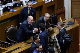 “Nuevamente termina gobernando para los más ricos”: oposición arremete contra Kast tras aprobación de vetos a la megarreforma