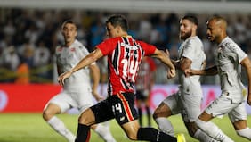 Brasileirao: el Sao Paulo de Gonzalo Tapia le saca un punto al Santos en el clásico