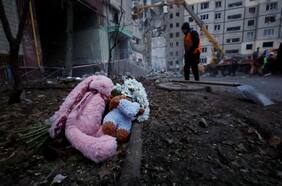 Zelensky afirma que los responsables del ataque contra un edificio residencial en Dnipro serán juzgados por el Tribunal Penal Internacional