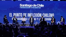 Panel integrado por diputados de republicanos y Chile Vamos embiste contra Bachelet en Foro Madrid