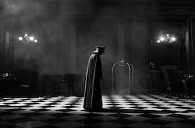 Pinochet como un vampiro: así es la nueva cinta de Pablo Larraín