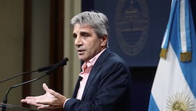 Caputo y Daza llegan a EE.UU. para afinar auxilio financiero para Argentina y calmar a los mercados