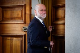 Ministro Elizalde confirma cita con su sucesor, Claudio Alvarado, para la próxima semana