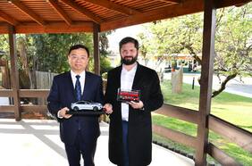 Seis escalas para encontrar el tono adecuado: los dilemas de Boric en su primera gira a China