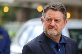 Tricel entra en tierra derecha y fija cita clave para decidir el futuro del gobernador Claudio Orrego