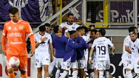 La emoción de Joaquín Larrivey tras el ascenso de Deportes Concepción: “El fútbol no deja de darme alegrías”