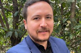 Científico chileno realiza hallazgo clave sobre el mesotelioma, un extraño y desconocido cáncer