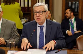 Canciller tras críticas de Maduro a Boric y Kast: “Agradecería que el dictador se dedicara a proteger a su propia población”