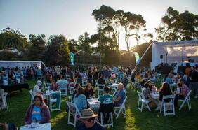 Escápate a la fiesta del vino en Santo Domingo con lo mejor del campo y el mar