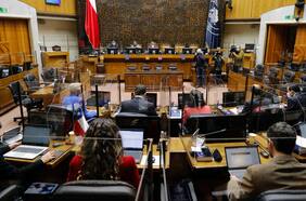 Encuesta CEP: Partidos Políticos, Cámara de Diputados y Senado se encuentran entre las instituciones peor evaluadas