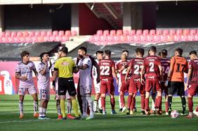 La U rechaza las razones de la comisión de árbitros y acusa a los jueces de “negacionistas”