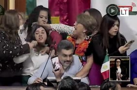 A golpes y empujones: así terminó violenta sesión en el parlamento mexicano