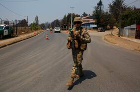 Toque de queda por incendios forestales en La Araucanía: ¿A qué hora empieza y en qué comunas?