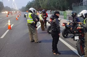 Carabineros despliega operativo de copamiento en los accesos a Santiago: al menos una persona fue detenida