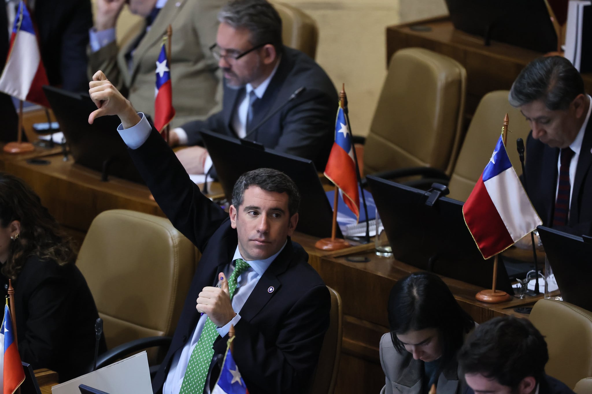 Siete meses sin cabeza: Consejo de Asignaciones Parlamentarias huele a peligro ante falta de apoyo en la Cámara