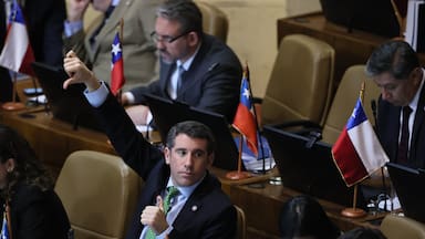 Siete meses sin cabeza: Consejo de Asignaciones Parlamentarias huele a peligro ante falta de apoyo en la Cámara