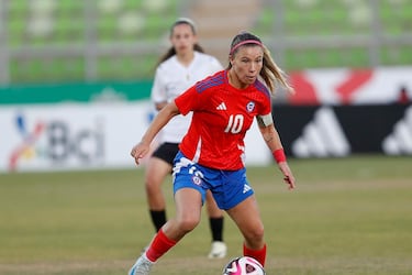 La selección chilena femenina continúa como la cuarta mejor de Sudamérica.