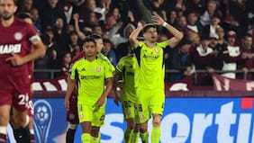 Con una enorme polémica y pelea final: el juez Herrera y Lanús destruyen el sueño de la U de llegar a la final de la Sudamericana