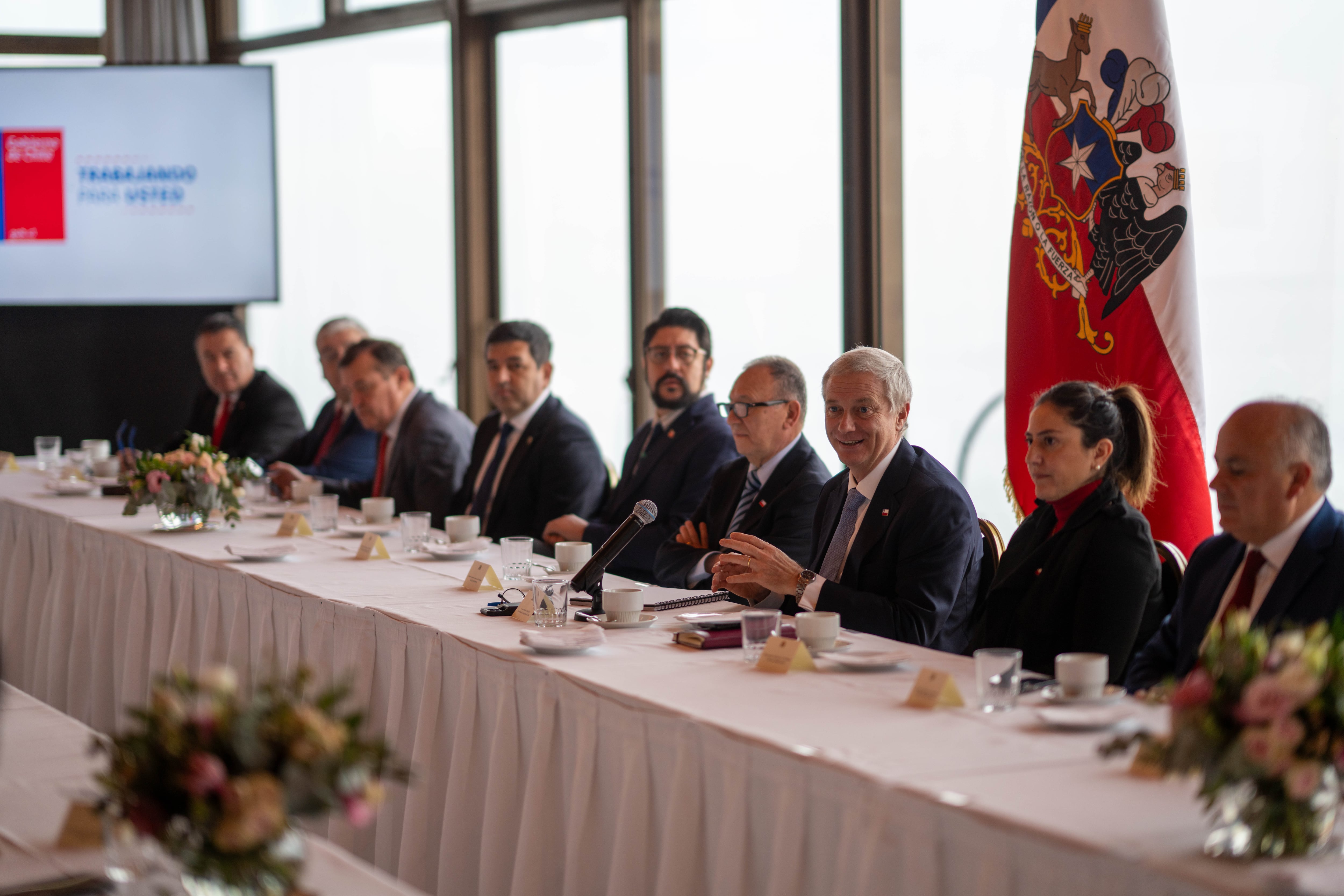 Para reforzar coordinación y unión en el sector: Kast lidera reunión con bancadas de RN