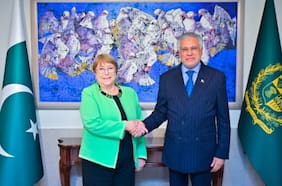 Cruzada por la ONU: Bachelet se reúne con viceprimer ministro de Pakistán en su paso por Medio Oriente