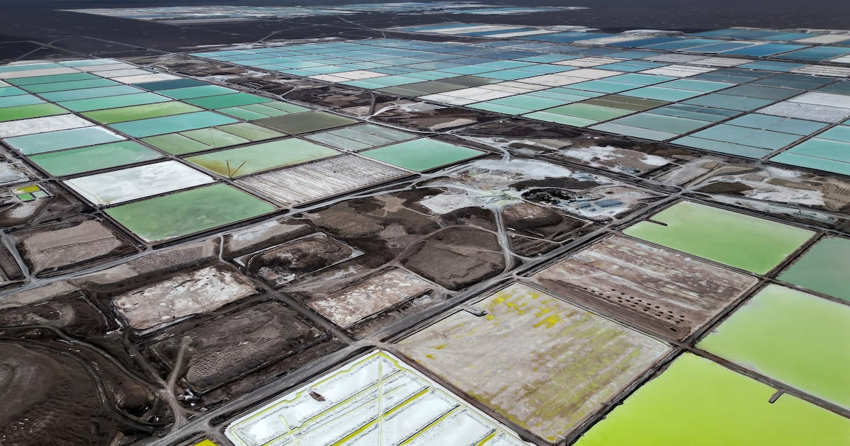 El Acuerdo Codelco-SQM y el Litio: Entre la Estrategia Estatal y la Opacidad Corporativa