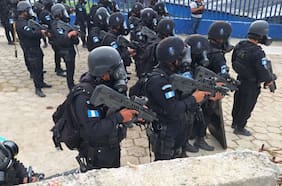 Por qué Guatemala declaró estado de sitio y cómo se relaciona con el asesinato de 8 policías