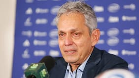 El desconsolado llanto de Reinaldo Rueda tras no lograr la clasificación al Mundial con Honduras
