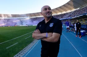 Deportes Concepción ratifica como entrenador a Patricio Almendra para su regreso a Primera División