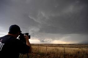 “Twisters”, “El Día Después de Mañana”: ¿Por qué nos fascinan los fenómenos meteorológicos extremos?