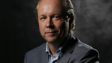 Brian Winter: “En Perú la población trata a la política como un show mediático que no tiene importancia en su vida”