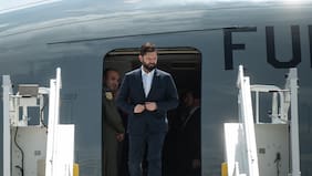Boric parte rumbo a Corea del Sur para asistir a la APEC