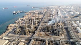 Los ataques de Irán provocan una caída en la producción de Arabia Saudita de 600.000 barriles diarios