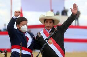 Primer ministro de Perú dice que Estado debería participar en “sectores estratégicos” del gas y en hidroeléctricas