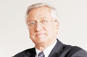 Alfredo Schönherr, presidente Asociación de Clínicas: “Las camas críticas en clínicas han aumentado un 93%”