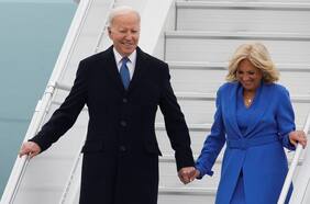 Biden comunica al rey Carlos de Inglaterra que primera dama asistirá a la coronación