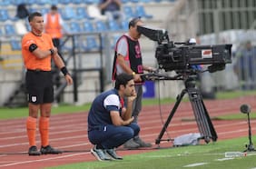 Amigo de la hija de Bielsa y mundialista con Sampaoli: el camino de Paqui Meneghini para llegar a la banca de la U