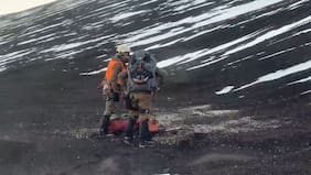 Rescatan a excursionista lesionado en el volcán Lonquimay en Curacautín