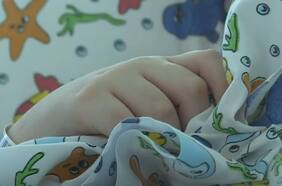 Minsal llama a aumentar medidas de prevención tras muerte de menor por neumonía a causa de bacteria Mycoplasma