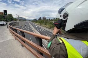Carabineros detiene a 10 personas por conducción temeraria en la RM y cursa más de 200 infracciones por exceso de velocidad