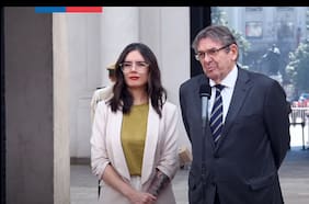 Gazmuri entrega su primera vocería como presidente del directorio de TVN y gobierno defiende su designación