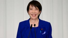 La nueva primera ministra de Japón apuesta por impulsar la economía y la defensa en su primer discurso ante el Parlamento