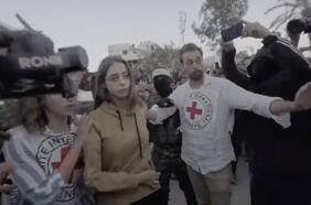 El momento en que Mia Schem es liberada en Gaza