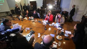 Con asistencia de Quiroz inicia mesa política del Senado que busca acercar posiciones en torno a la megarreforma