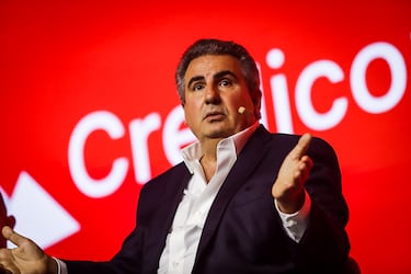 Salvador Said, presidente Scotiabank: “Chile ha comenzado a recuperar certezas y el escenario político se ha estabilizado”
