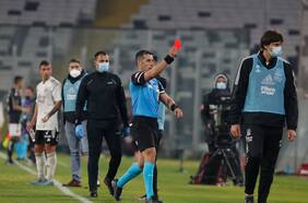 Caso candado: la defensa de Colo Colo acusa que el árbitro ofreció combos al utilero del Cacique