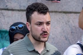 Quién es Mahmoud Khalil, el activista pro-palestino de la Universidad de Columbia detenido por el ICE