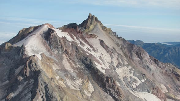 Declaran perímetro de seguridad para la comuna de Longaví por incremento de actividad sísmica del volcán Nevado